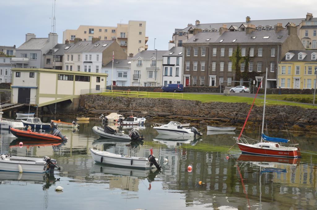 Pier39Portrush Adult Only Acomodação com café da manhã Exterior foto